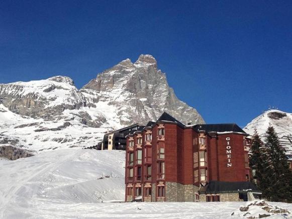 Monte Cervino Apartment As4 เบรยล์-แชร์วิเนีย ภายนอก รูปภาพ